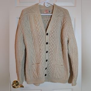Cloughaneely Donegal Hand Knit 100% Wool Aran Cardigan Sweater. Made In Ireland